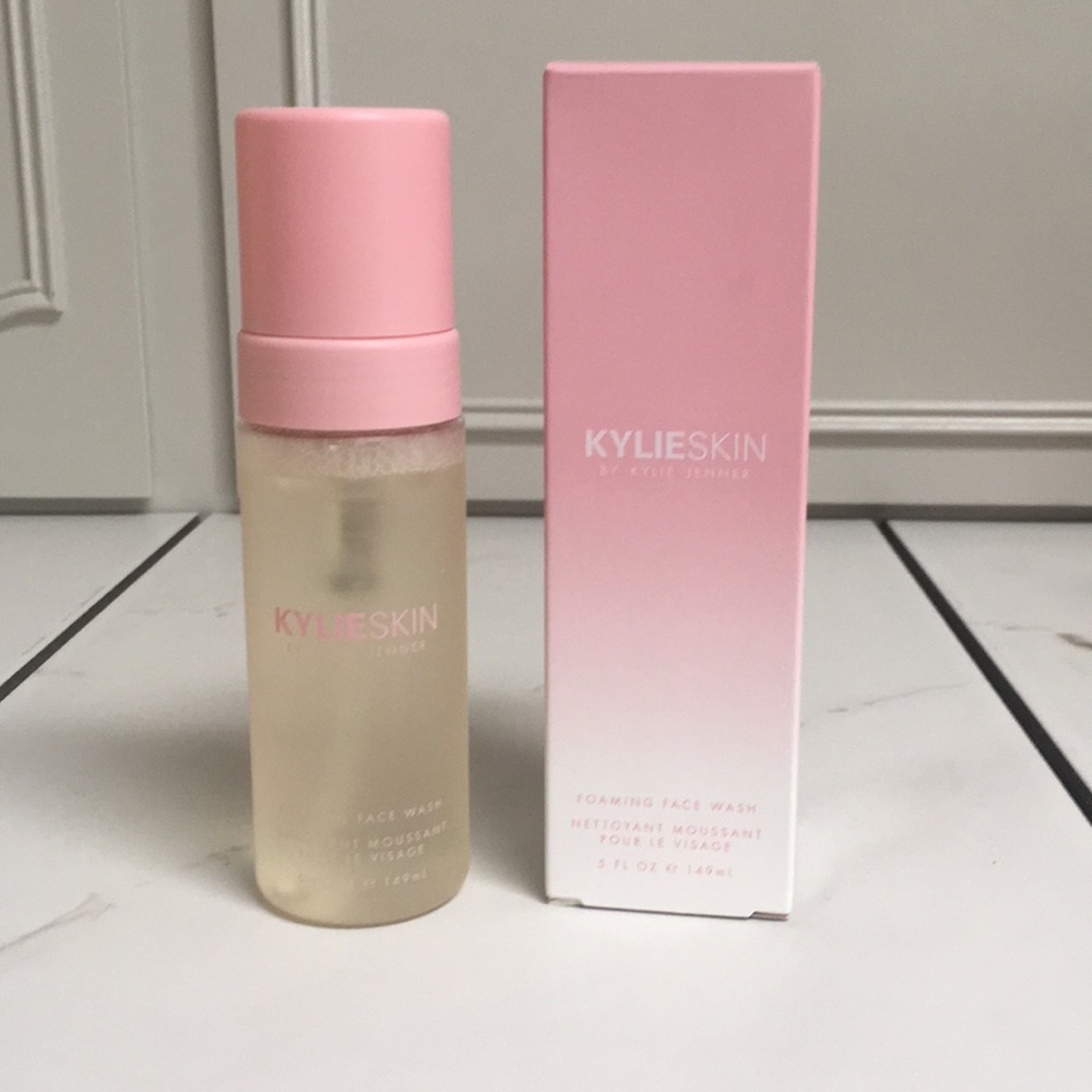 KylieSkin Foaming Face Wash